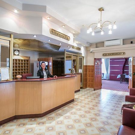 Hotel Unibus Bielsk Podlaski Eksteriør billede