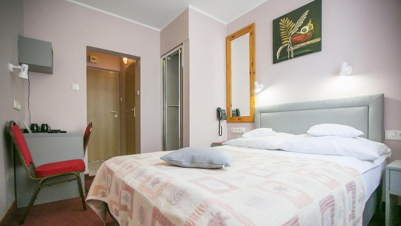 Hotel Unibus Bielsk Podlaski Eksteriør billede