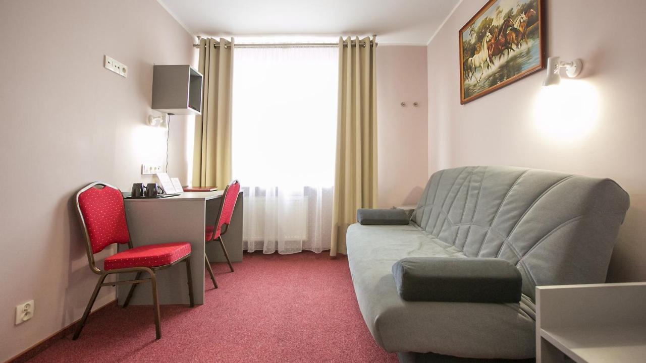 Hotel Unibus Bielsk Podlaski Eksteriør billede