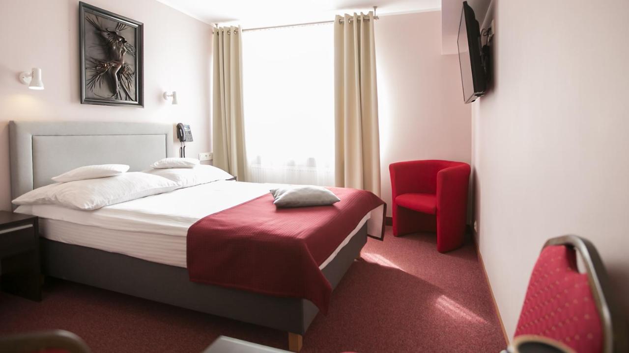Hotel Unibus Bielsk Podlaski Eksteriør billede