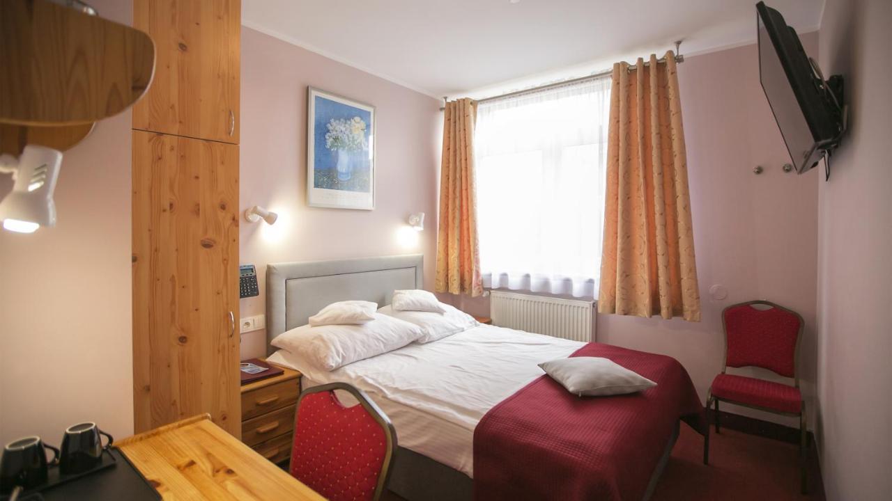Hotel Unibus Bielsk Podlaski Eksteriør billede