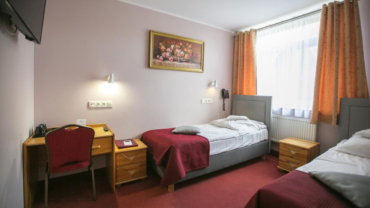 Hotel Unibus Bielsk Podlaski Eksteriør billede