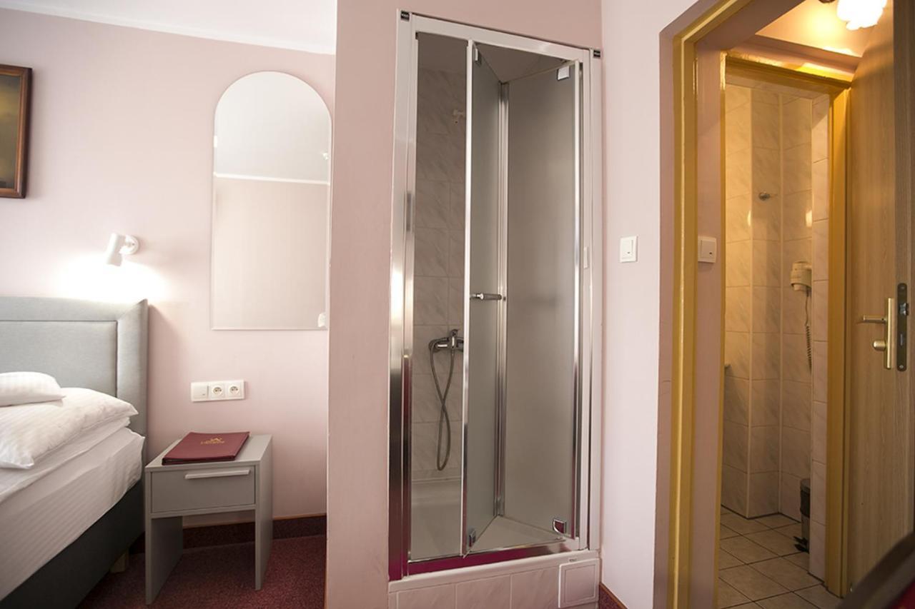 Hotel Unibus Bielsk Podlaski Eksteriør billede