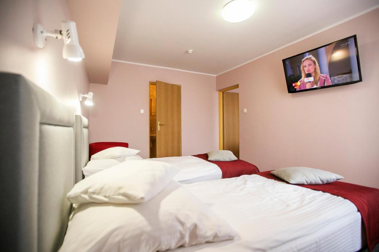 Hotel Unibus Bielsk Podlaski Eksteriør billede